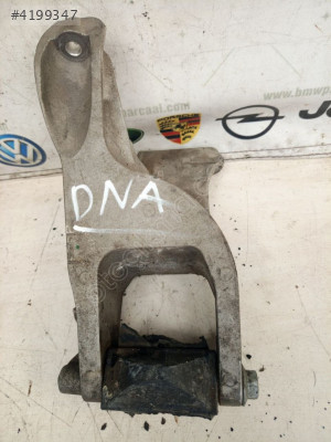 VOLKSWAGEN TRANSPORTER T8 MOTOR TAKOZU KULAĞI