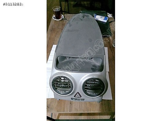 Opel CorsaD kalorifer ızgarası orta komple 3.000 TL