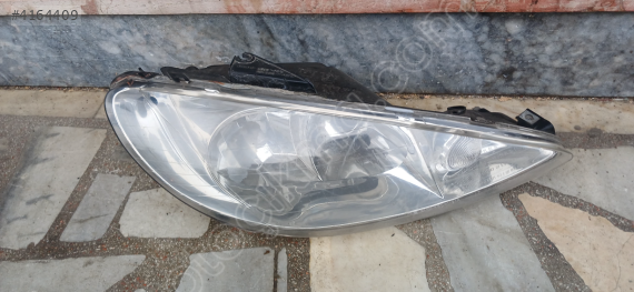 Peugeot 206 sağ ön far