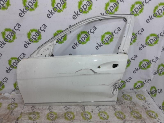 MERCEDES C SERİSİ 2008 2013 W204 SOL ÖN KAPI A2047220110