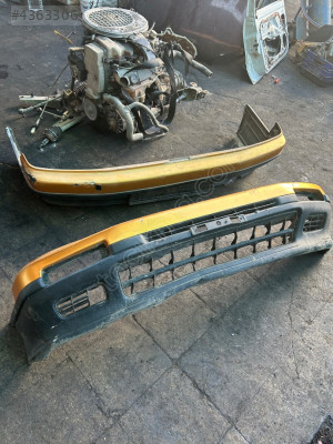 Daihatsu Applause ön arka tampon