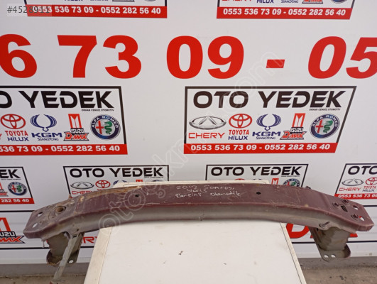 Toyota Yaris ön tampon demiri