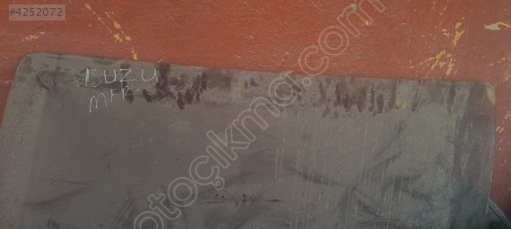 Isuzu minibüs mfr ön cam