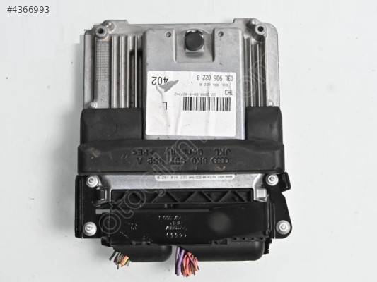 Audi A4 B8 A5 Q5 Motor Beyni 03L906022B 0281014235 Garantili