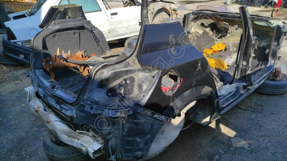 opel astra h sağ arka çamurluk