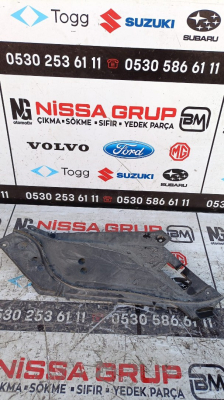 VOLVO XC90 SAĞ ÖN ÇAMURLUK ÜST KAPLAMASI ORJİNAL ÇIKMA PARÇA