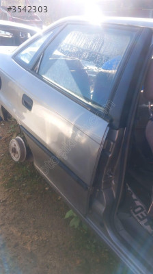 OPEL ASTRA F SAG ARKA KAPI.OTO ERKAN ÜNYE