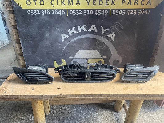 Fiat Egea Sağ Difüzör / Sağ Kalorifer Havalandırma Izgarası Çıkma