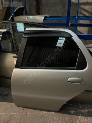 Fiat Albea sol arka kapı dolu çıkma orijinal