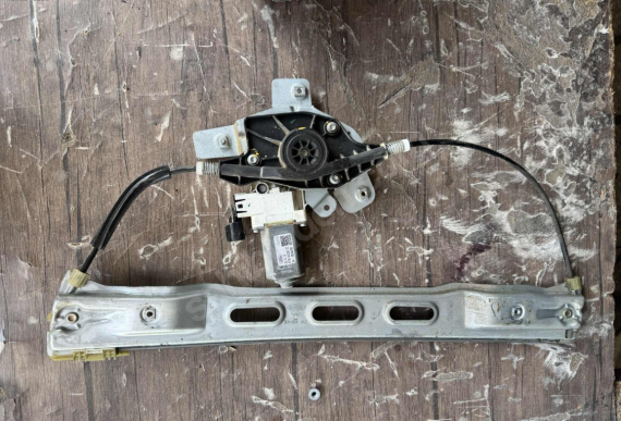 FORD TOURNEO COURİER SOL CAM KRİKOSU EYUPCAN OTO'DA