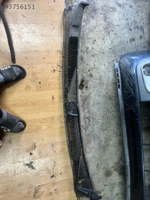 Ford connect ön cam ızgarası