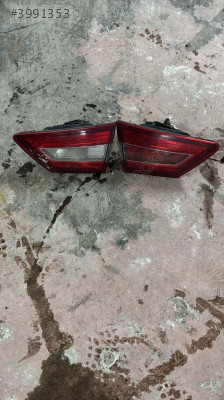 Renault Clio 4 - Bagaj Kapağı stopları