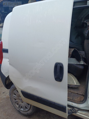 Fiat fiorino sağ orta kapı