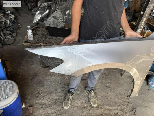 Pasaat b8 sol çamurluk