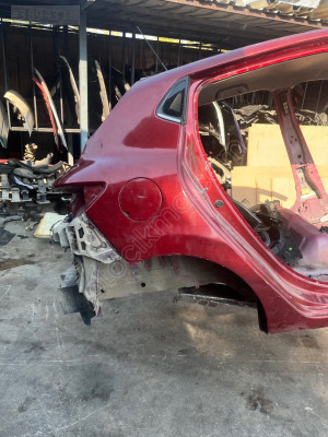 Renault Clio 4 Depo Kapağı