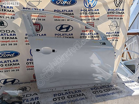 Renault klio 5 ön sağ kapı Orjinal beyaz ğöçük hasarlı
