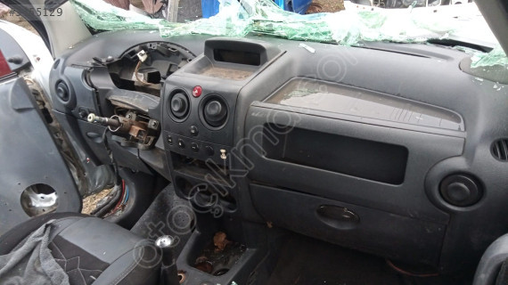 Partner Berlingo 2003 model üzeri torpido çıkma