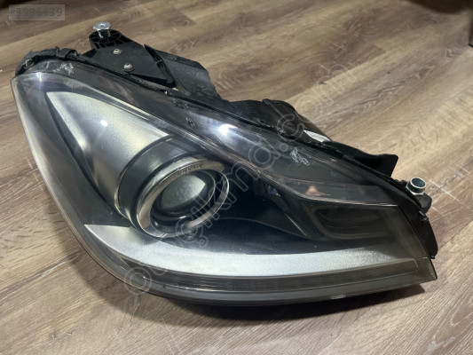 Mercedes c kasa 204 zenon çıkma orjinal sağ ön far