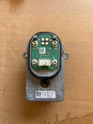 1305715284 MERCEDES C SERİSİ W205 FAR LED MODÜLÜ