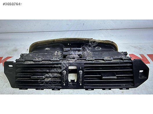 BMW 5 SERİ E60 KASA ORTA HAVA NOZULU 6910-734