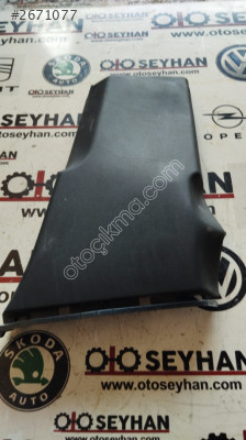 5E3867282 Skoda Octavia 2021 orta sag  direk iç kaplama