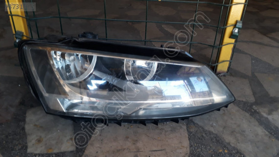 VOLKSWAGEN JETTA SAĞ FAR