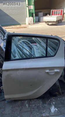 Hyundai i20 Orjinal Çıkma Sol Arka Kapı