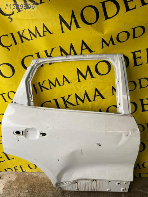 FORD KUGA SAĞ ARKA KAPI