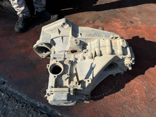 T6 TRANSPORTER 2.0TDI 5İLERİ DÜZ VİTES ŞANZIMAN ÇIKMA ORJİNAL