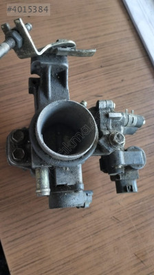 Toyota Yaris gaz kelebeği 22210-0J010 89452-0D010 136800-1702