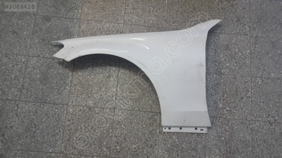 Mercedes C 205 ÇAMURLUK ÖN SOL A2058810101