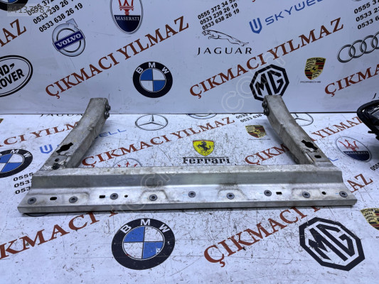 Maserati levante radyatör traversi orijinal çıkma parça