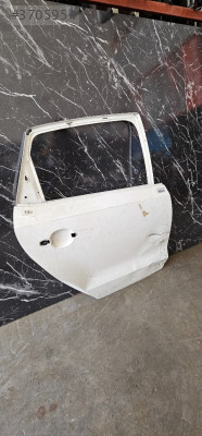 Volkswagen polo sağ arka kapı