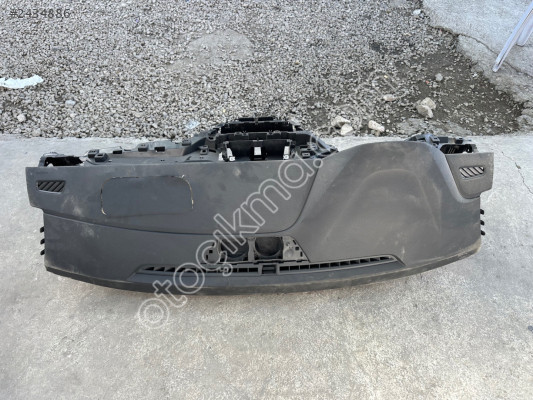 Skoda Sıcala patlak torpido gögüslük