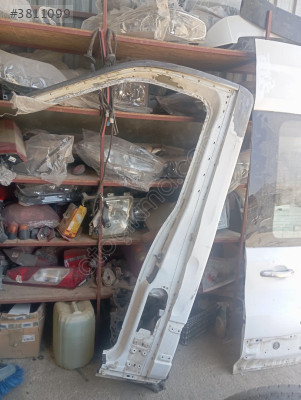 Ford transit V363 ön kapı yuvası
