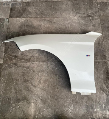BMW 2 F22 SOL ÖN ÇAMURLUK ORJINAL HATASIZ ÇIKMA EGE OTO