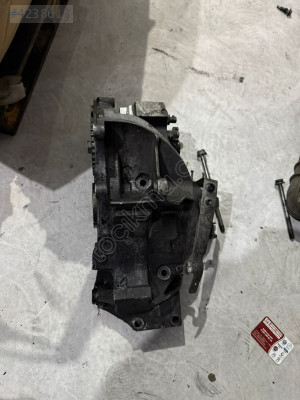 Volkswagen Crafter 2.5 Direksiyon Pompa Ayağı