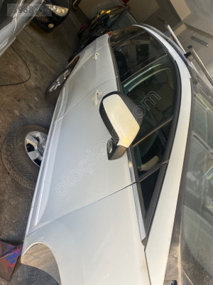 Peugeot 5008 sağ arka kapı