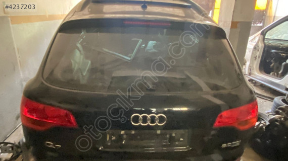 Audi Q7 Modeli İçin Çıkma Bagaj