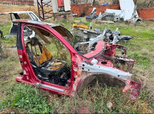 RENAULT MEGANE 2 SAĞ ŞASE ORJİNAL EYUPCAN OTO