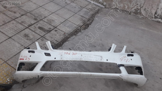 2011 Mercedes E Serisi 212 Kasa Ön Tampon Çıkma Parçası