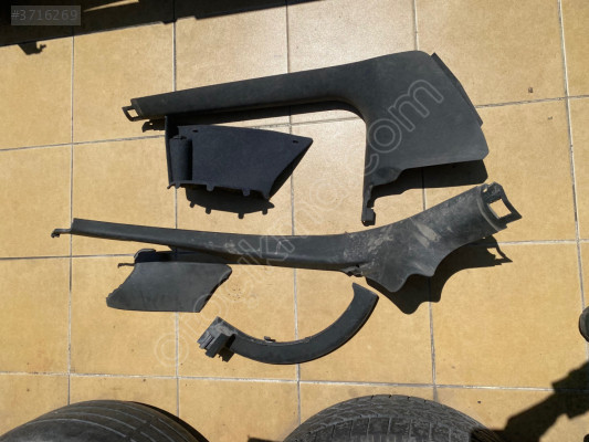 AUDİ A6 İÇ KAPLAMA PLASTİĞİ İÇ BAKALİT BAGAJ  KAPLAMASI