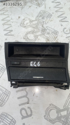 BMW E46 ORTA KONSOL CEPLİK KÜLLÜK