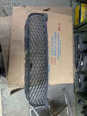 SUZUKI GRAND VITARA ÖN TAMPON ORTA IZGARA 71721-77K00