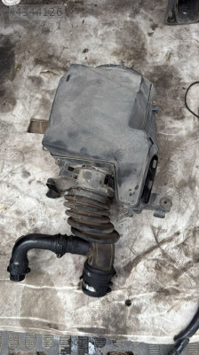 2011 FORD FOCUS ÇIKMA ORJİNAL HAVA FİLTRE KUTUSU