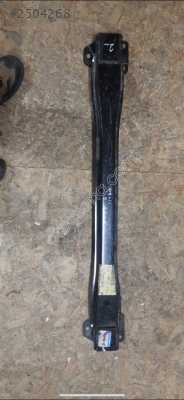 Mazda 2 arka tampon demiri