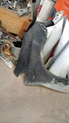 opel corsa d sağ ön çamurluk