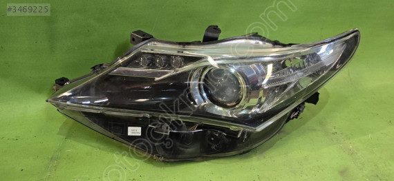 2014 2018 Toyota Auris sol ön far çıkma orjinal