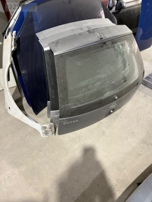 OPEL CORSA ÇIKMA BAGAJ KAPAĞI