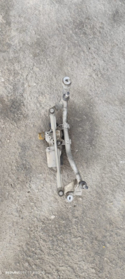 RENAULT CLİO4 ÖN CAM SİLGİ MEKANİZMASI OTO FEDAİ